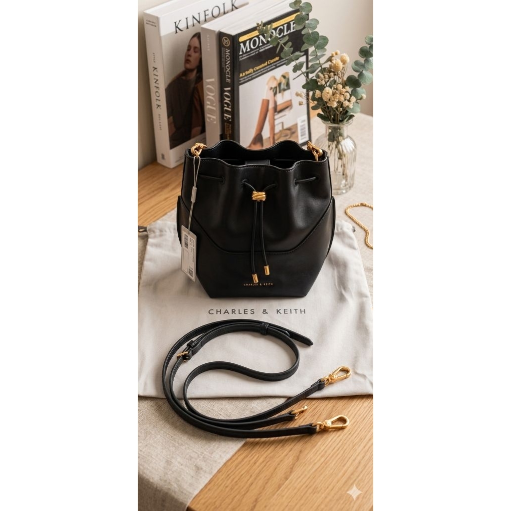 Bucket Bag Charles & Keith (Preloved)