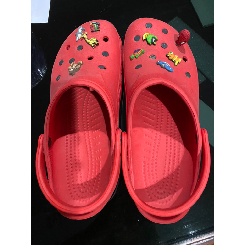 Preloved CROCS ORi Red size 12-13M