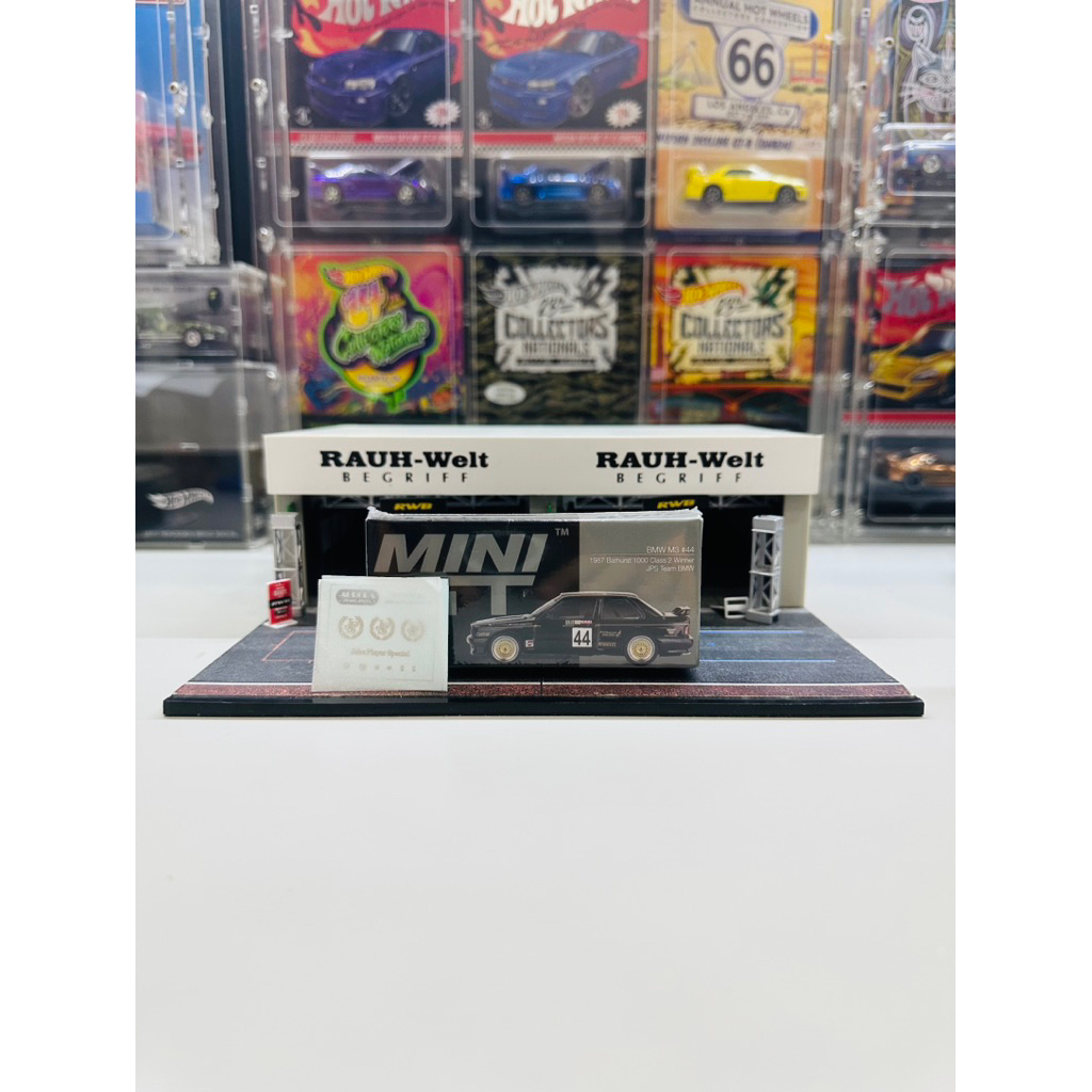 Mini GT No 609 BMW M3 #44 JPS Team BMW 1987 Bathurst 1000 Class 2 Winner 2023 Australia Diecast Expo