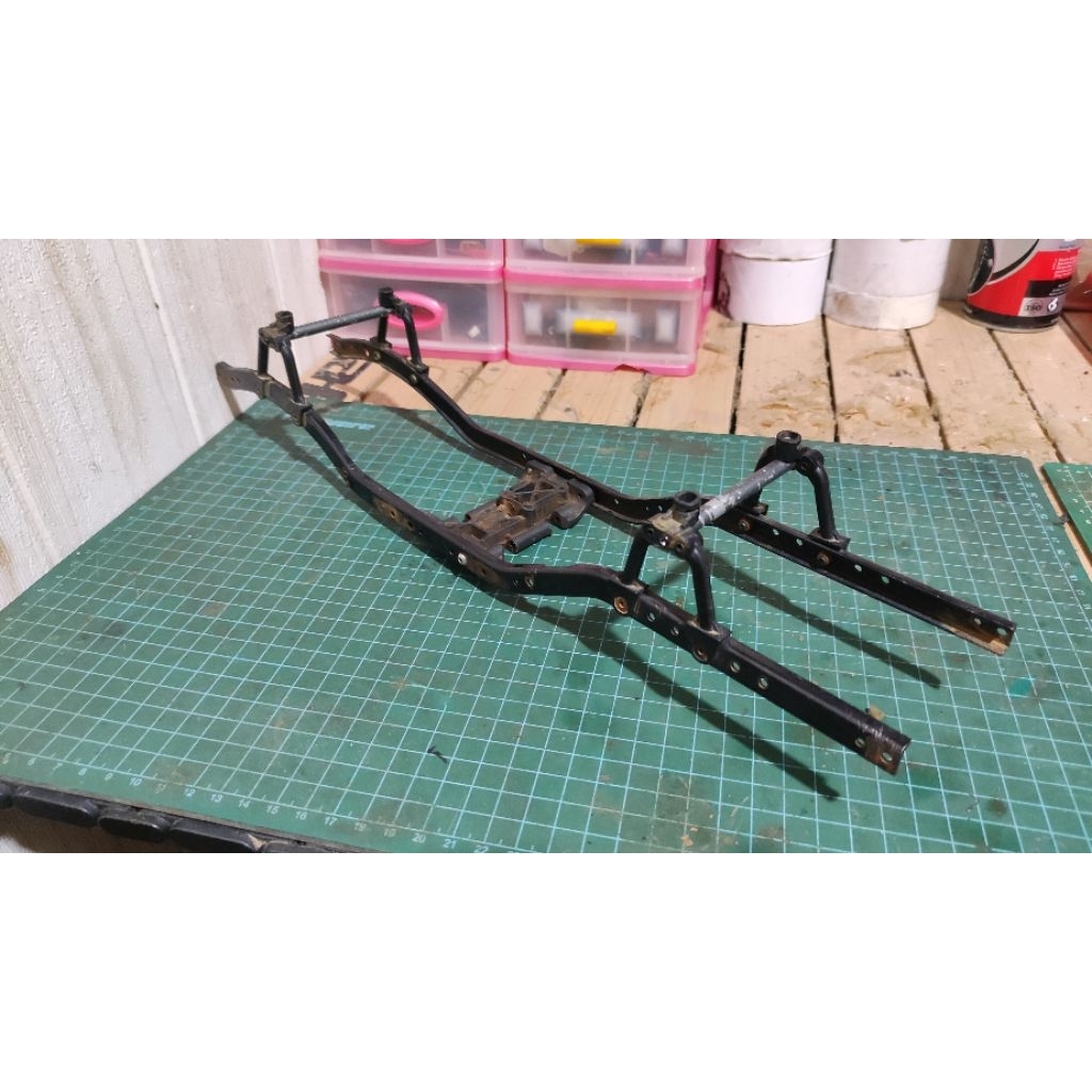 Sasis rc 1/10 scx10 mn999 mn222