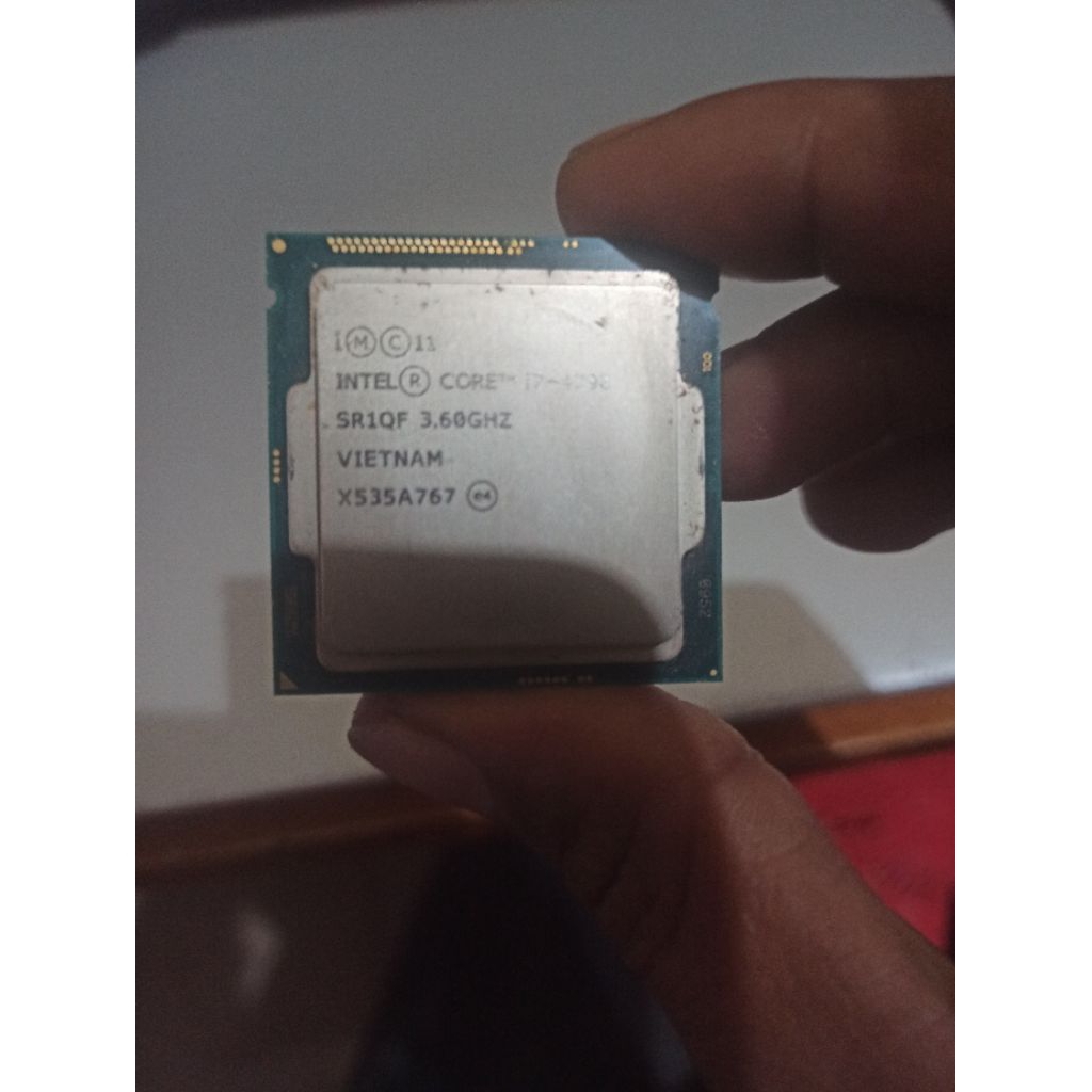 prosesor Core i7 gen 4 (Bekas)