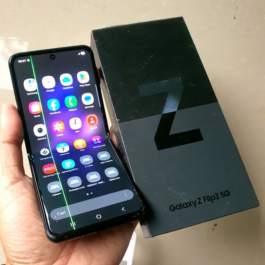 Samsung Galaxy Z Flip 3 5G RAM 8GB Internal 256GB Bekas SEIN