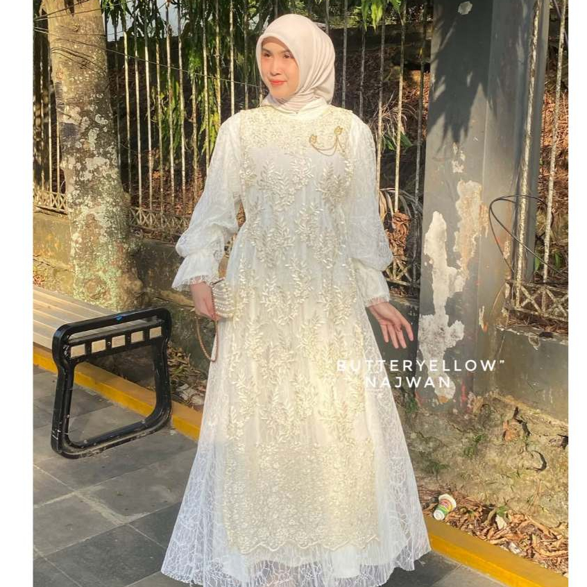 MAHIRA DRESS