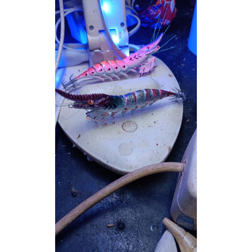 umpan cumi model udang,buatan tangan ukiran panjang 8cm