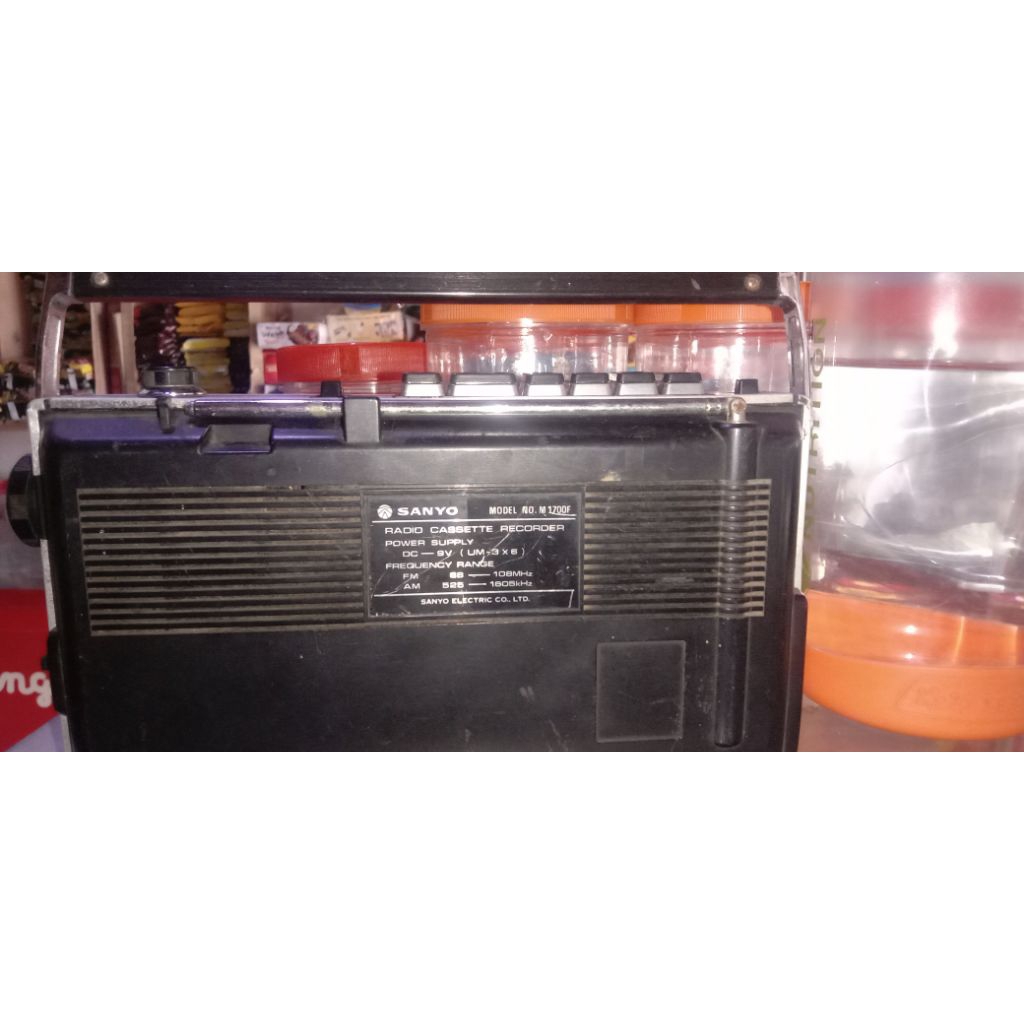 RADIO TAPE SANYO M1700F