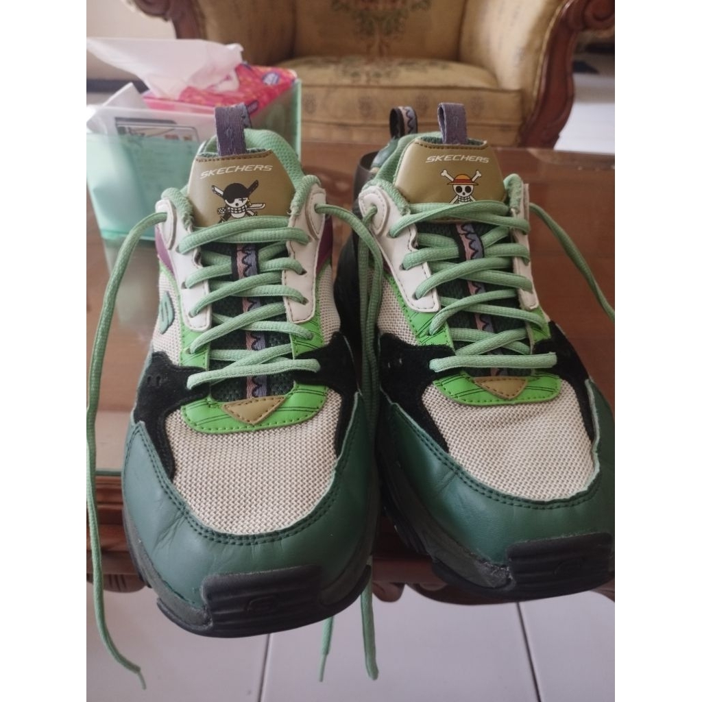 Sepatu Skechers x One Piece (Roronoa Zoro)
