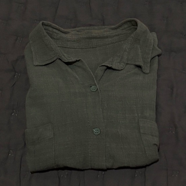 Preloved Kemeja Wanita Crop Hijau Botol / Army