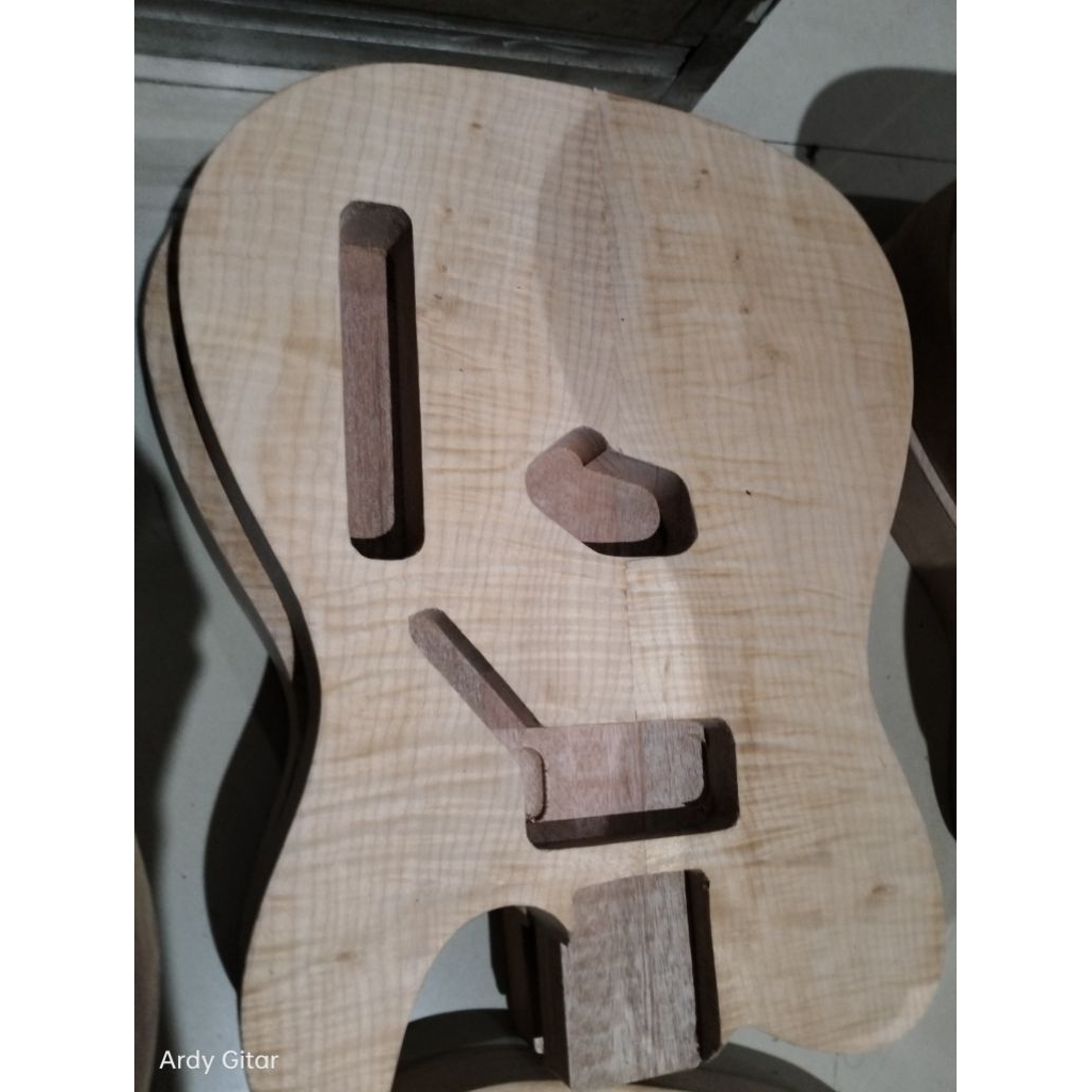 Body Gitar fender telecaster blum finishing