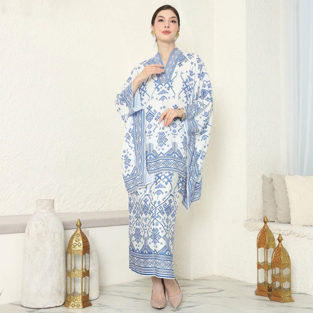 Kebaya Putih | Kebaya Biru | Kebaya Blue White | Kebaya Premium | Kebaya Wisuda | Kebaya Modern | Ke