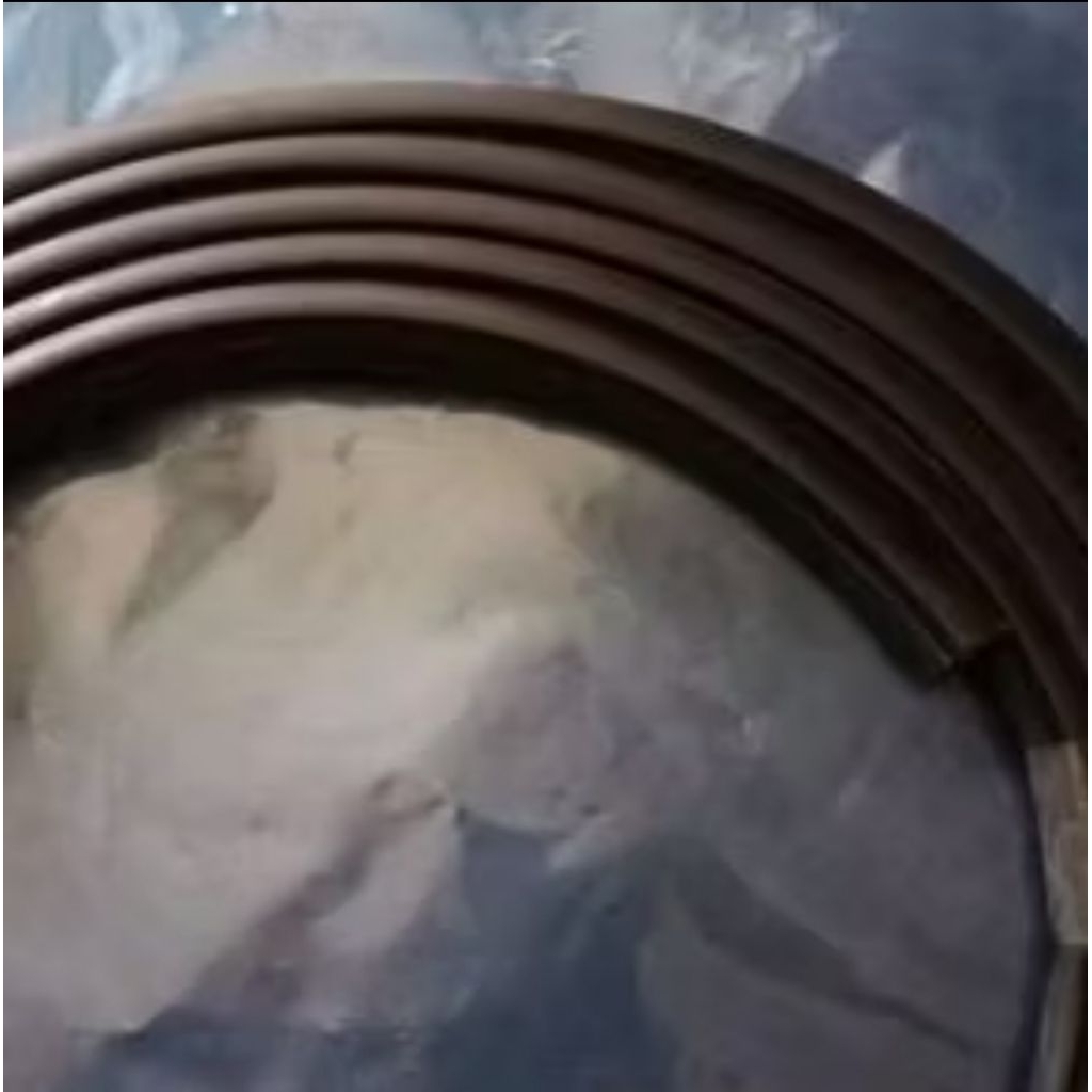 KARET KACA DEPAN BESAR MOBIL RUSH TERIOS LAMA