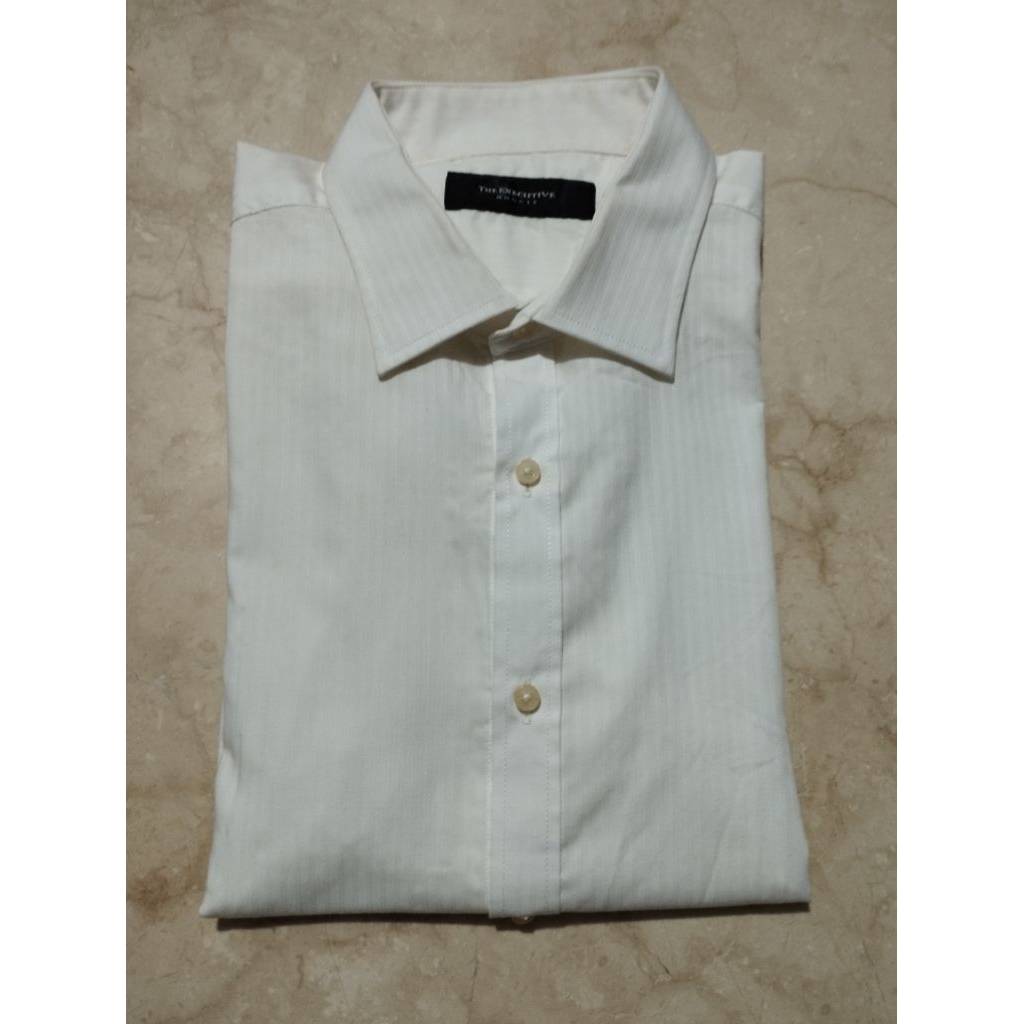 kemeja pria lengan panjang putih the executive slim fit LD 112 cm