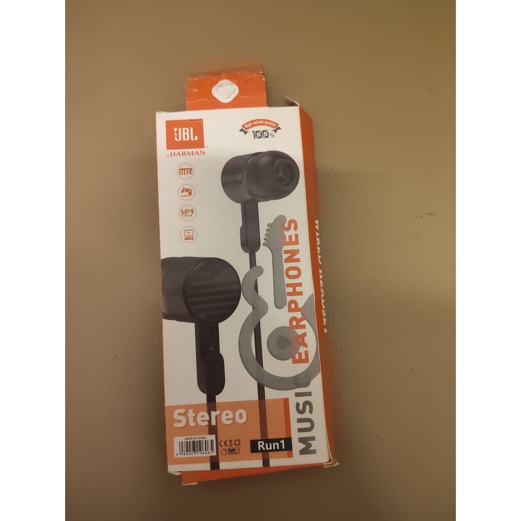 JBL Run1 Music Earphone Black / JBL Earphone Hitam Kabel
