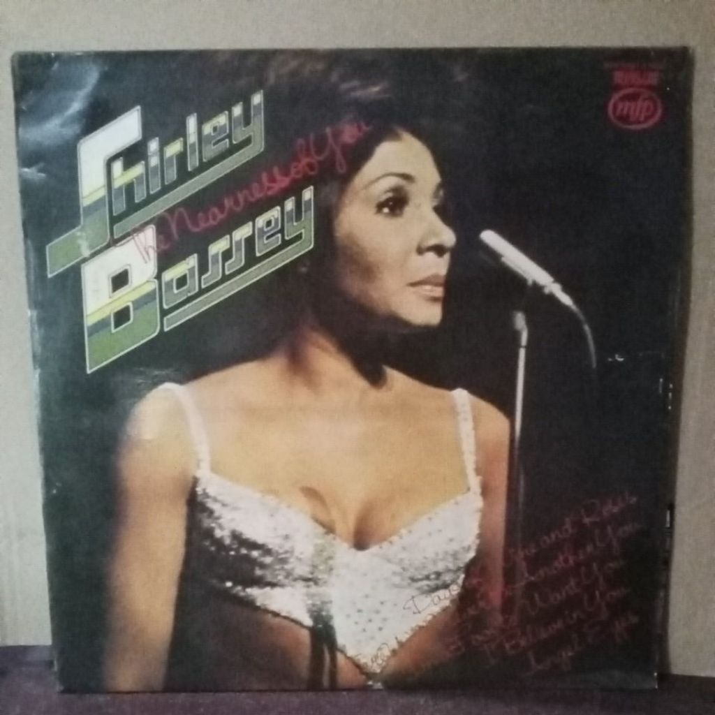 Vinyl Piringan Hitam 12 inch Shirley Bassey - The Nearness of You