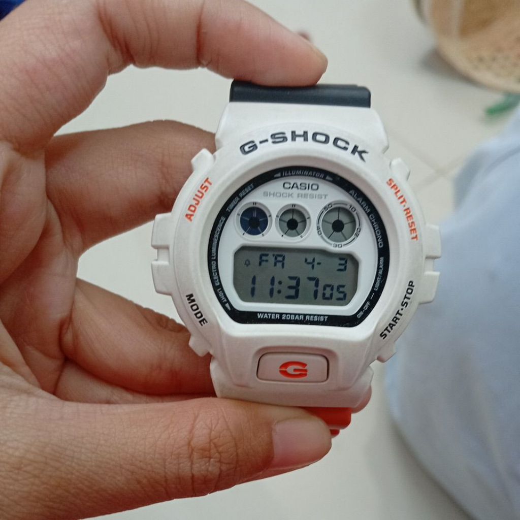 Casio G-shock DW-6900NC