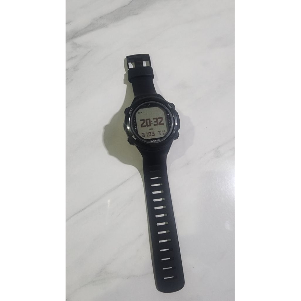 PRELOVED Dive Comp Suunto D4i Novo Black Edition