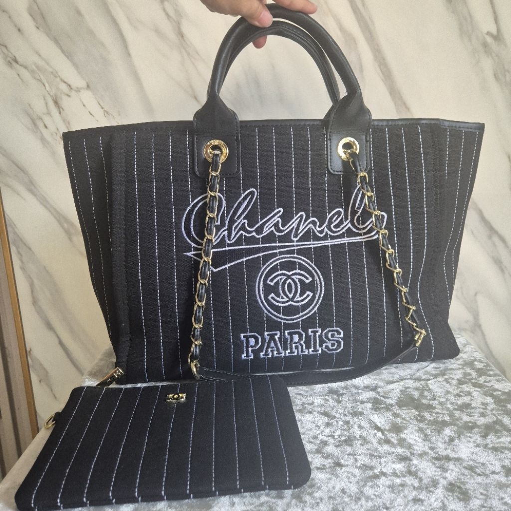 Tote chanel black canvas