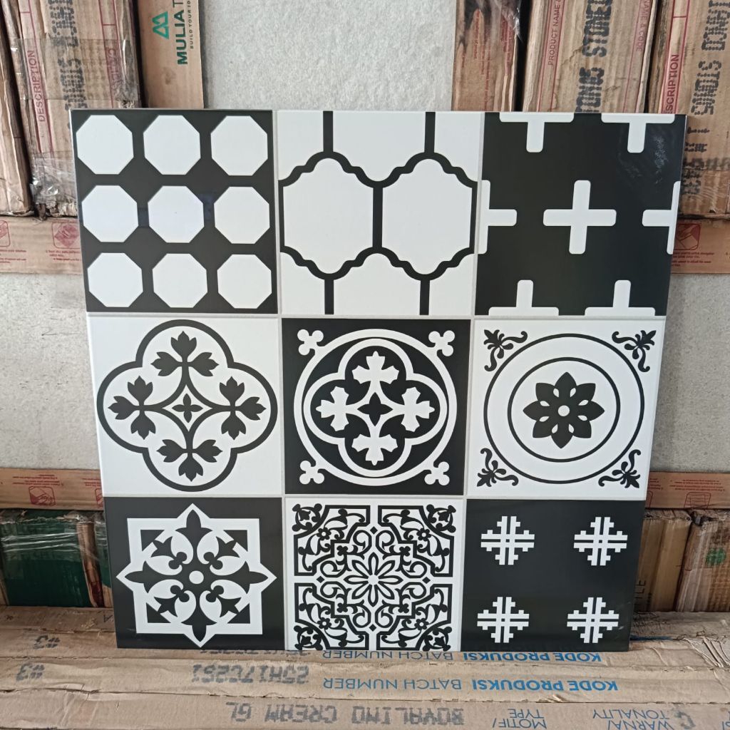 Kramik lantai motif Batik 50x50 KIA RETRO BLACK