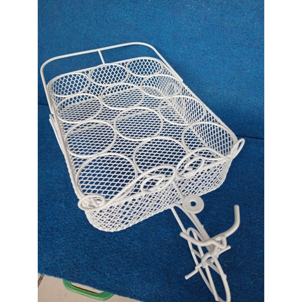 Tempat air mineral gelas/rak air mineral gelas aesthetic