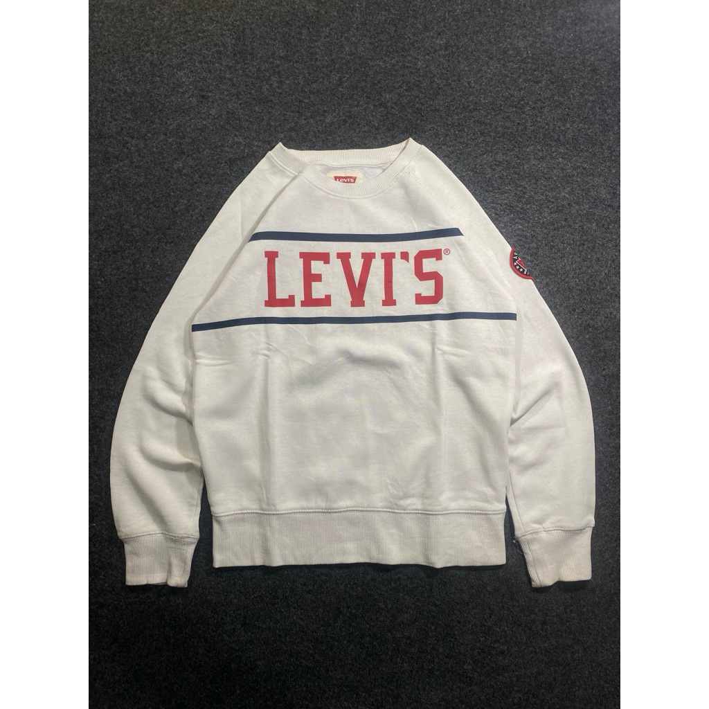 Sweater Anak Levis Original Bekas Size 12-15 Tahun LD 92 P 68