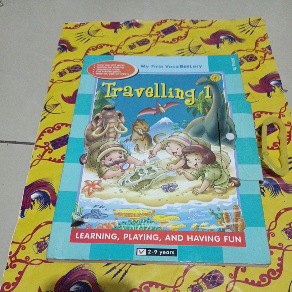 Buku My First VocaBeelary - Traveling 1
