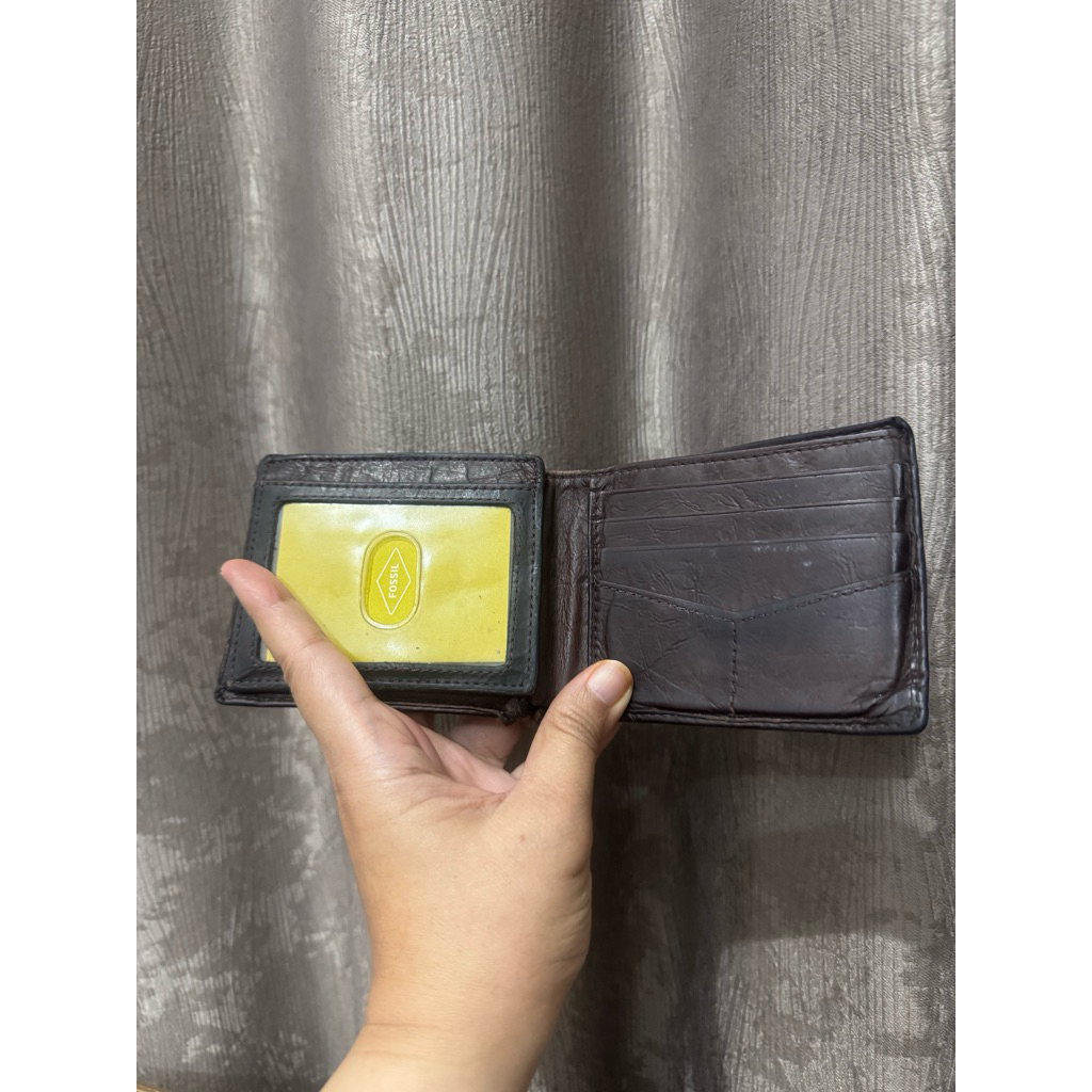 PRELOVED DOMPET F*SSIL MAN TRIFOLD