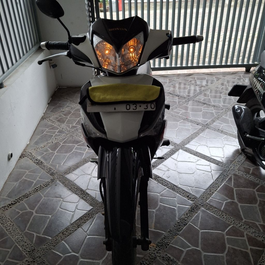 Sepeda motor Honda Supra X 125 Karburator 2010