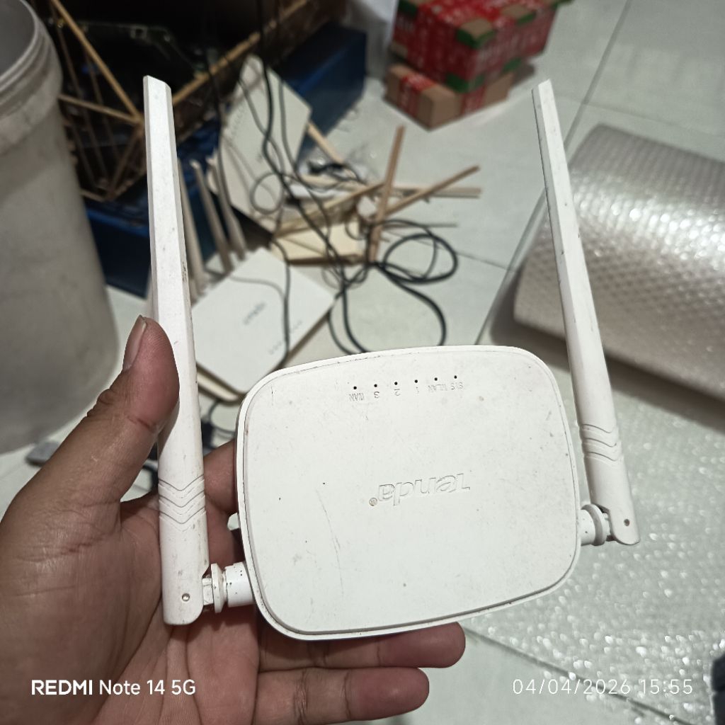 router tenda n301 lan wan normal  ( bekas )