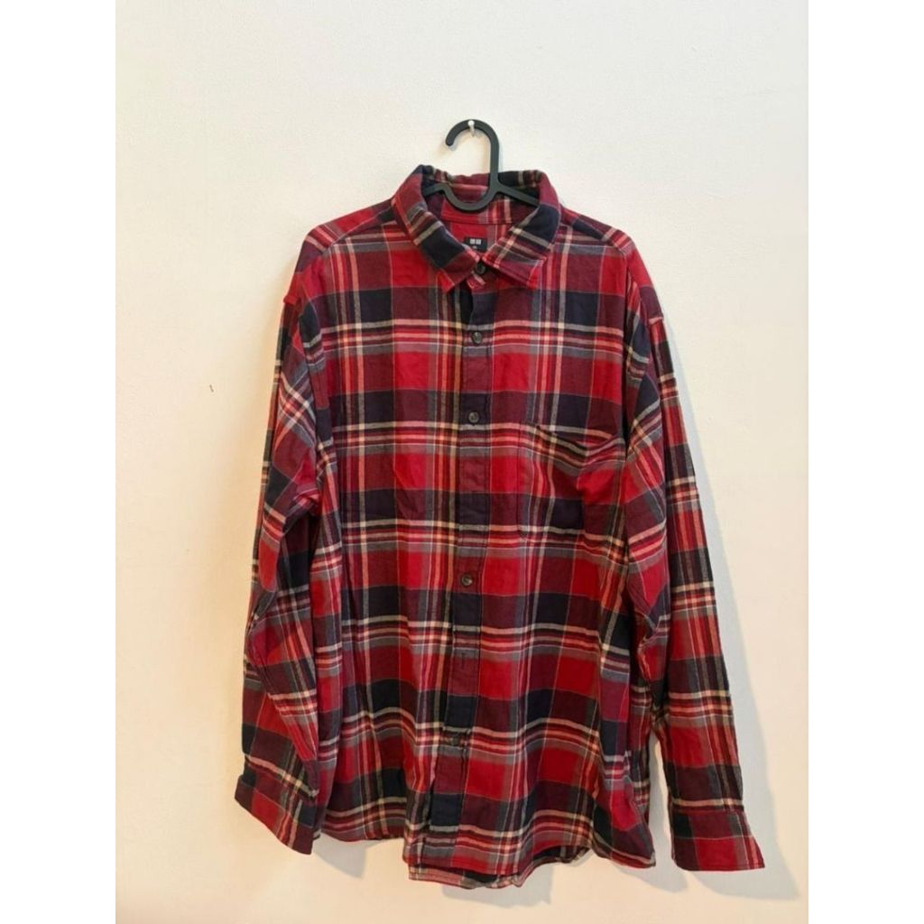 Uniqlo Kemeja Flannel Merah - Size XXL 2XL