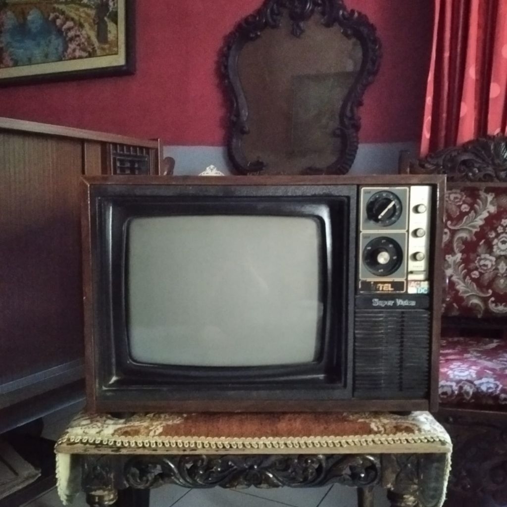 Tv televisi jadul antik vintage Merk intel lawas kuno