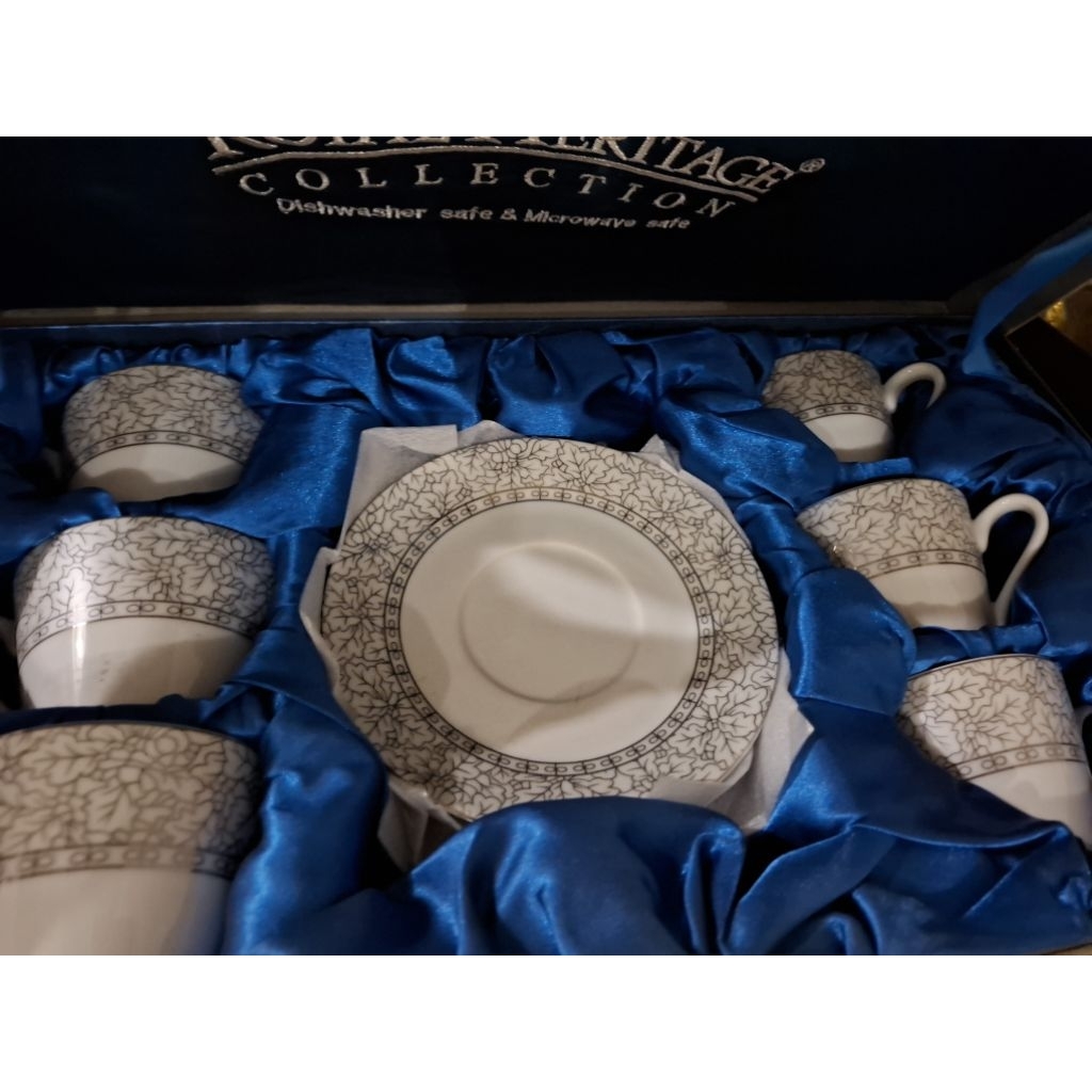 royal heritage piring cangkir