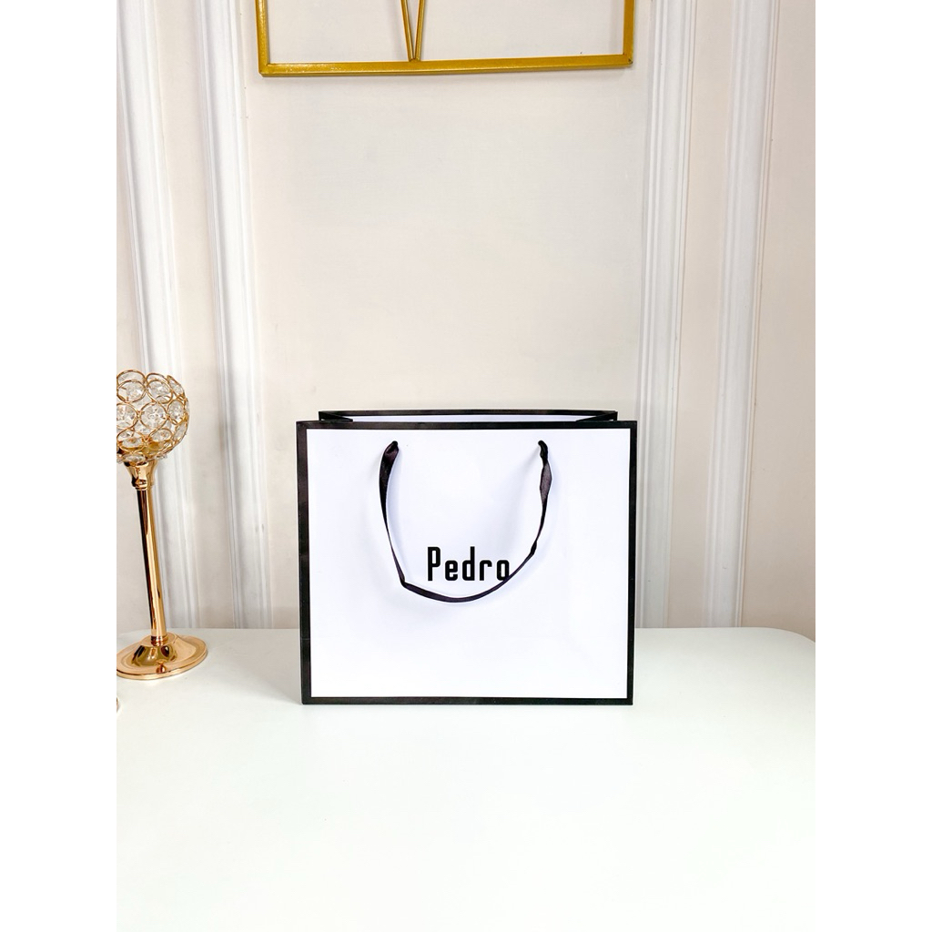 Paperbag Pedro Putih Ukuran Medium 27x11x23 cm - Paper Bag Tas Slempang Wanita - Pembungkus Kado Tas