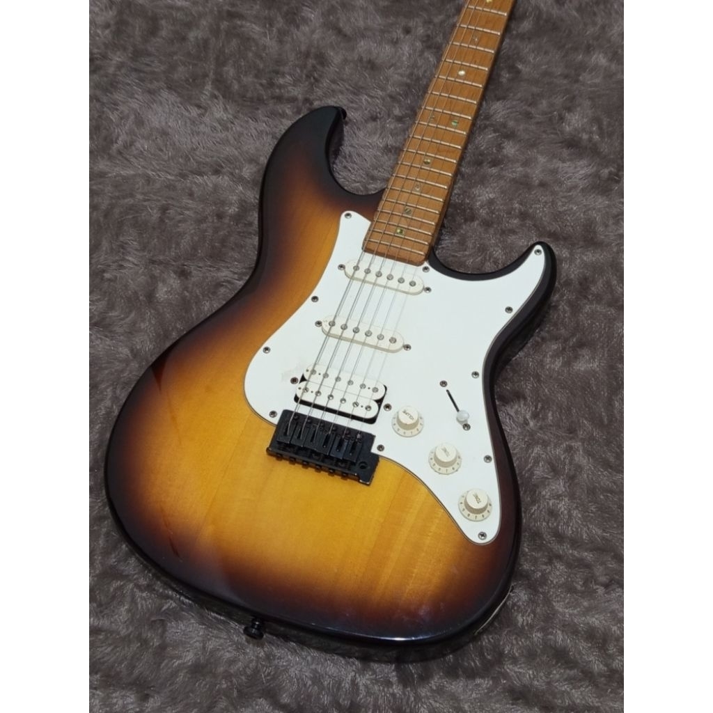 Gitar Elektrik Dame Neo Classicism HSS