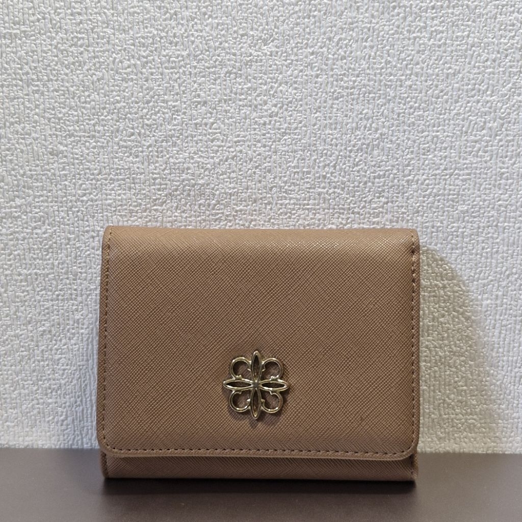 preloved dompet wallet trifold les catino brown