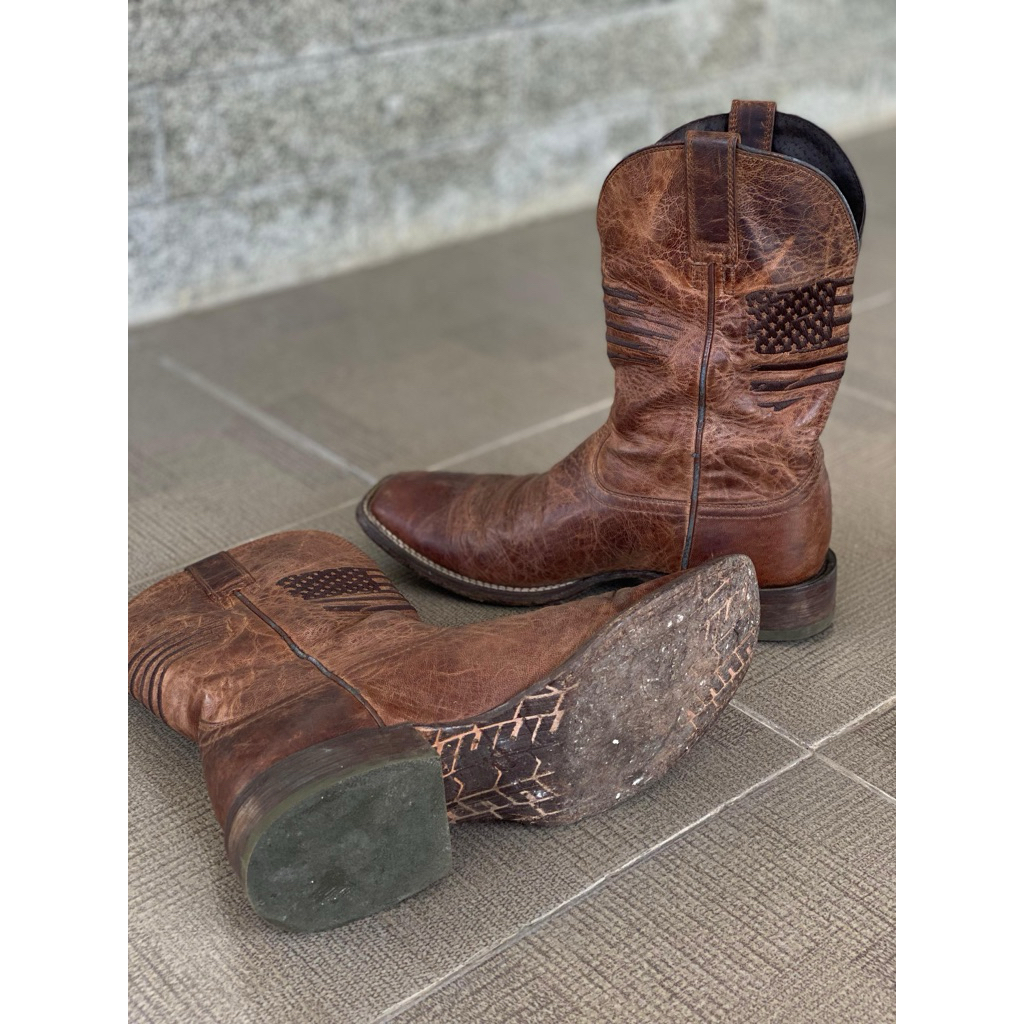 cb boots ariat