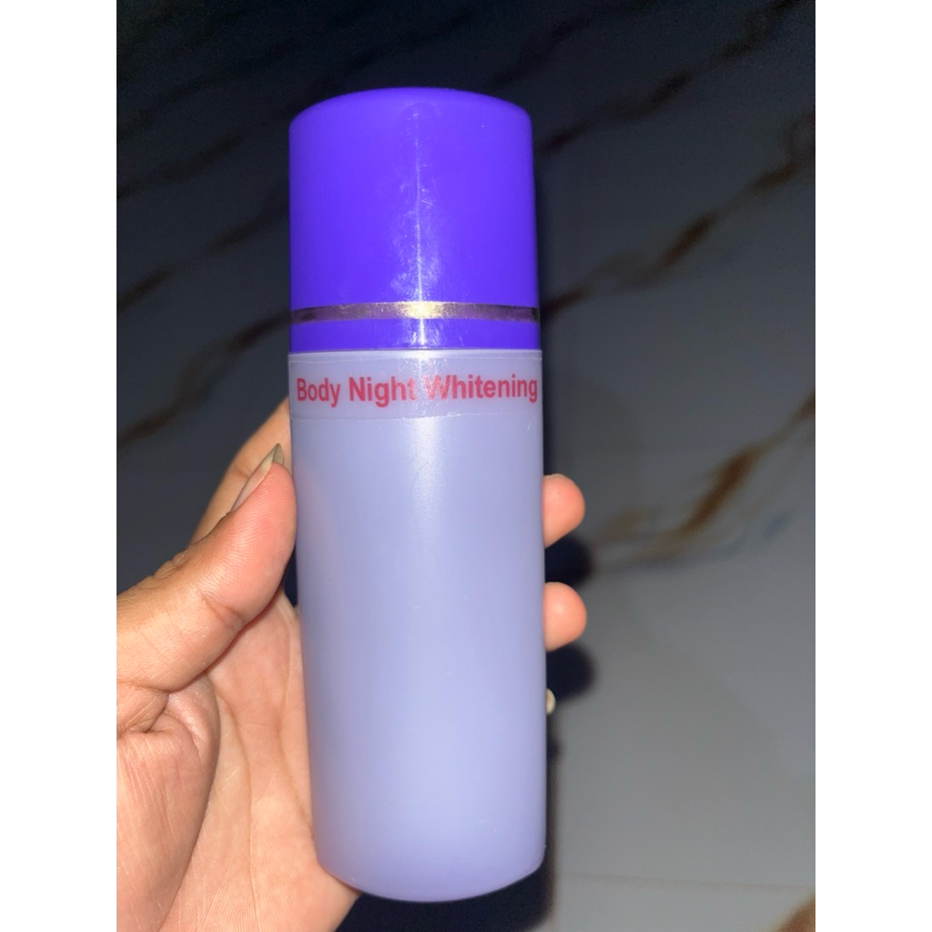 Lotion Malam HB Whitening Platinum - Tekstur Gel, Aroma Anggur, Dosis Triple
