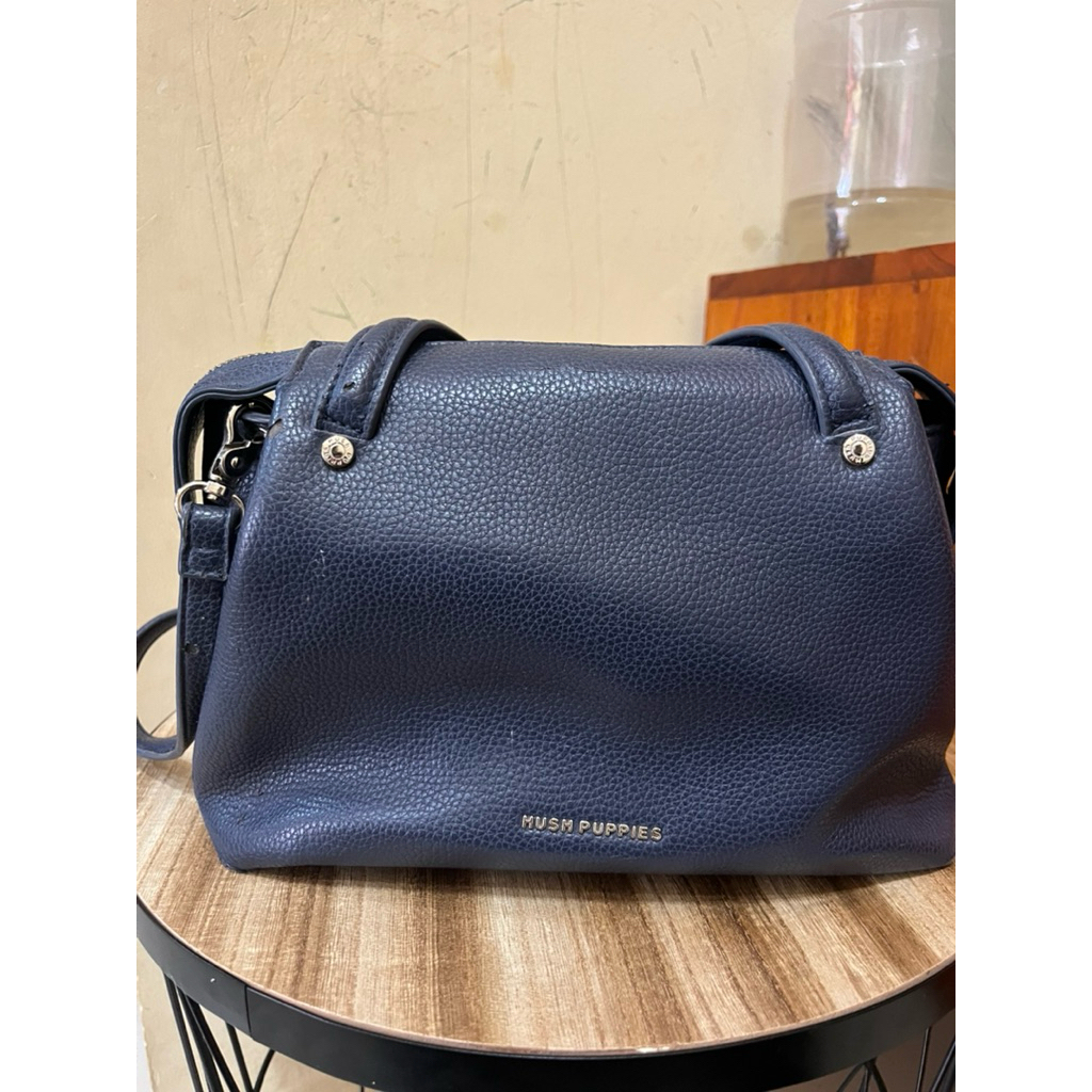 Tas Hush Puppies Wanita Preloved