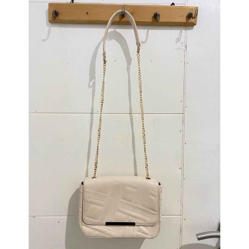 Sling Bag Merk Berrybenka