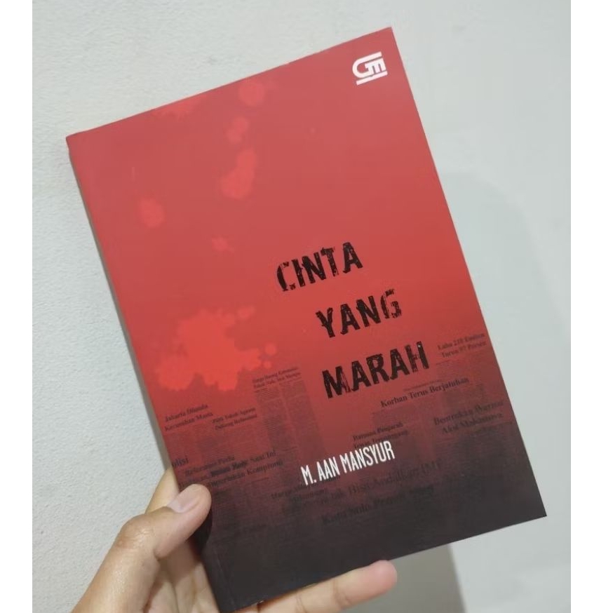 Buku puisi Aan Mansyur Cinta yang marah/Cinta yang marah puisi Aan Mansyur/Kumpulan puisi Aan Mansyu