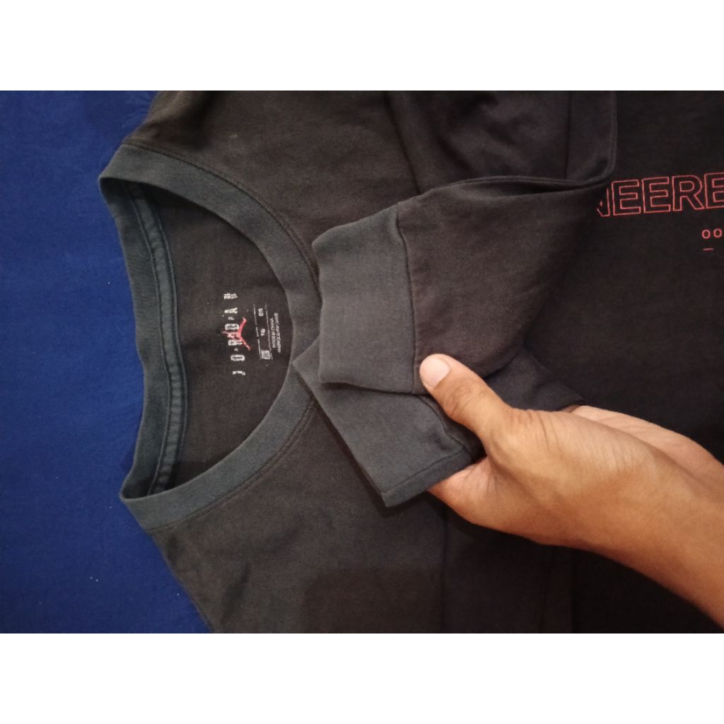 Baju kaos lengan panjang Jordan