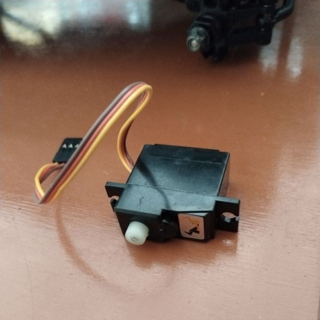 servo original mn 82