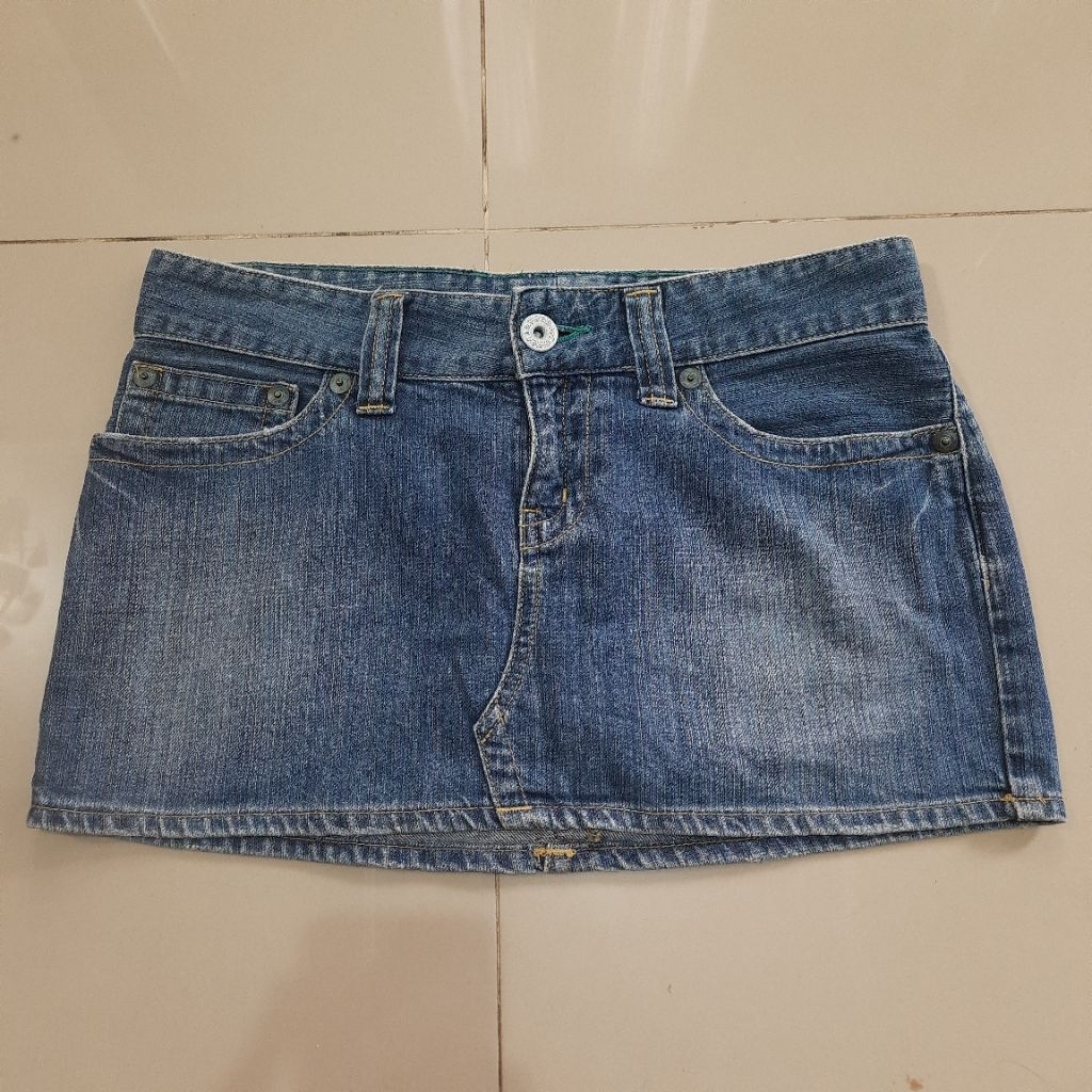 Celana Jeans UNIQLO Original / Celana Denim UNIQLO Original / Fashion UNIQLO Original