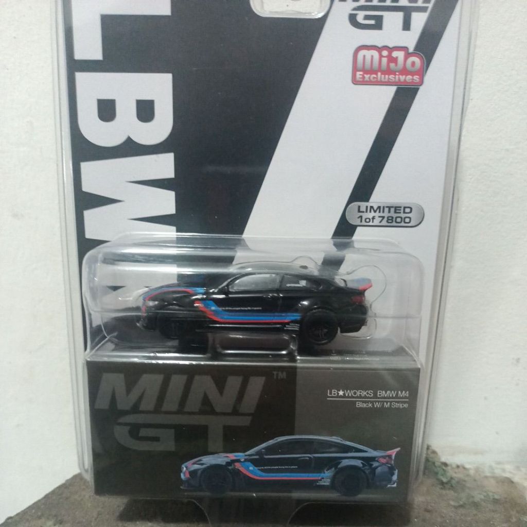 Mini GT//306 LB-Works BMW M4 Black W/M Stripe - Free Protektor