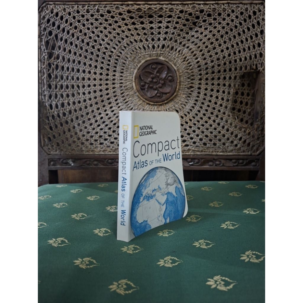 Compact Atlas of the World