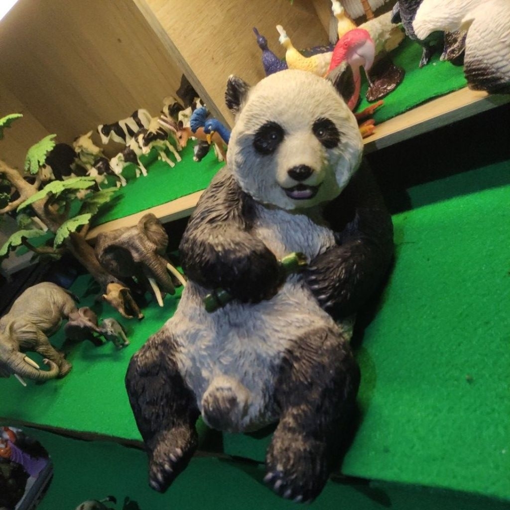 FIGURE BIG GIANT PANDA FROM RECUR