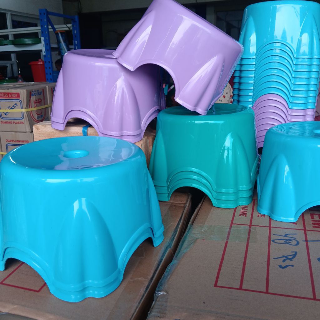 BANGKU JONGKOK MINI PLASTIK TEBAL