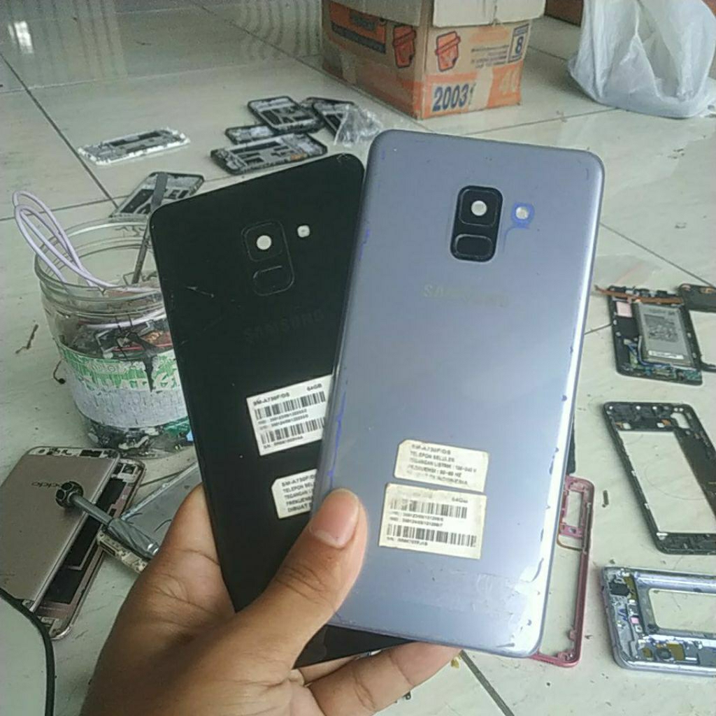 backdoor bekas samsung a8 plus, lecet pemakaian