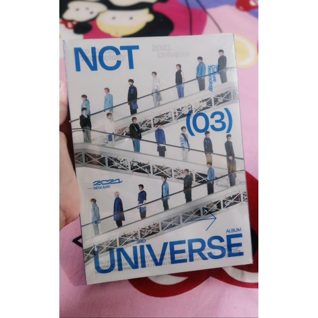 Album NCT Universe