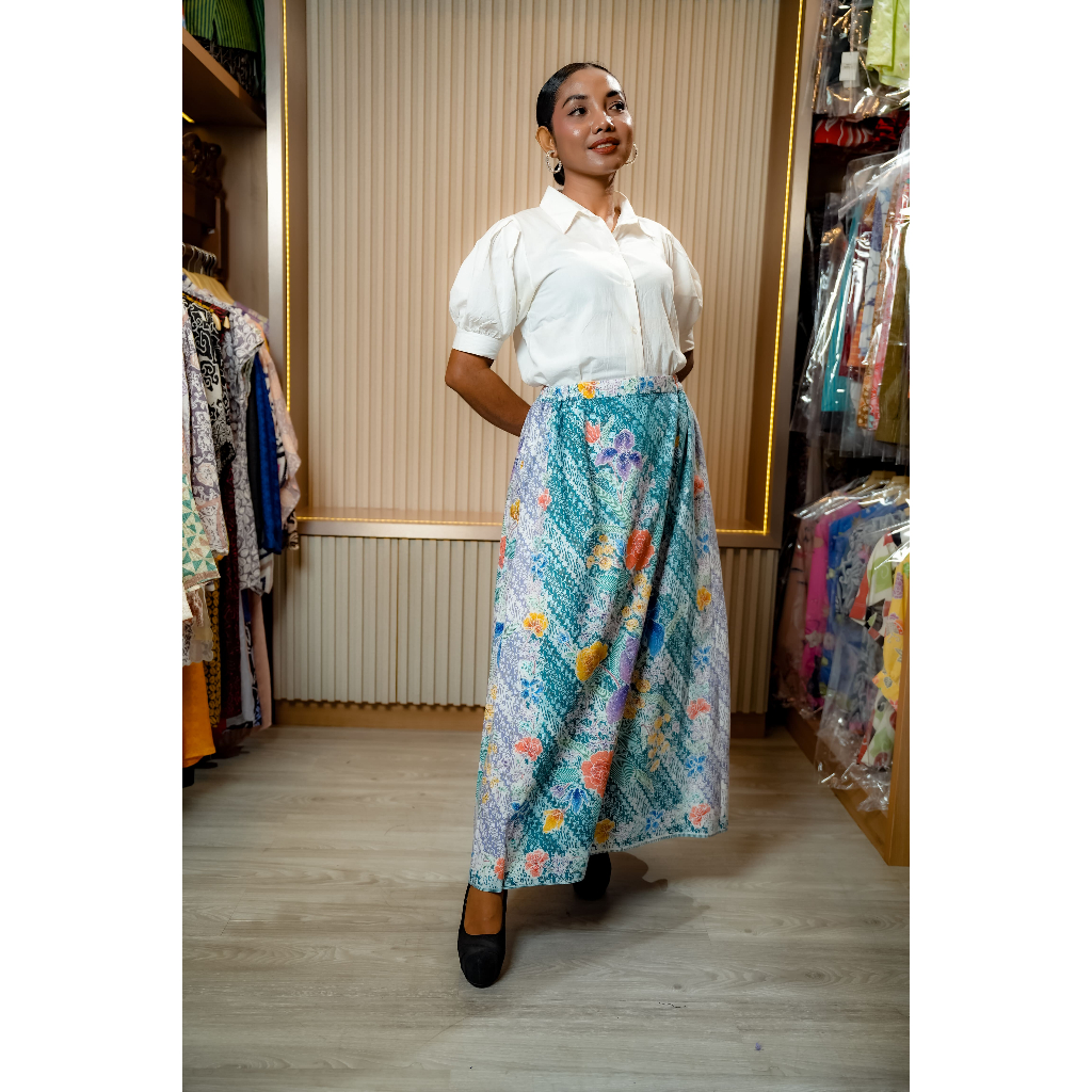 Rok Batik Unik Lipit Samping