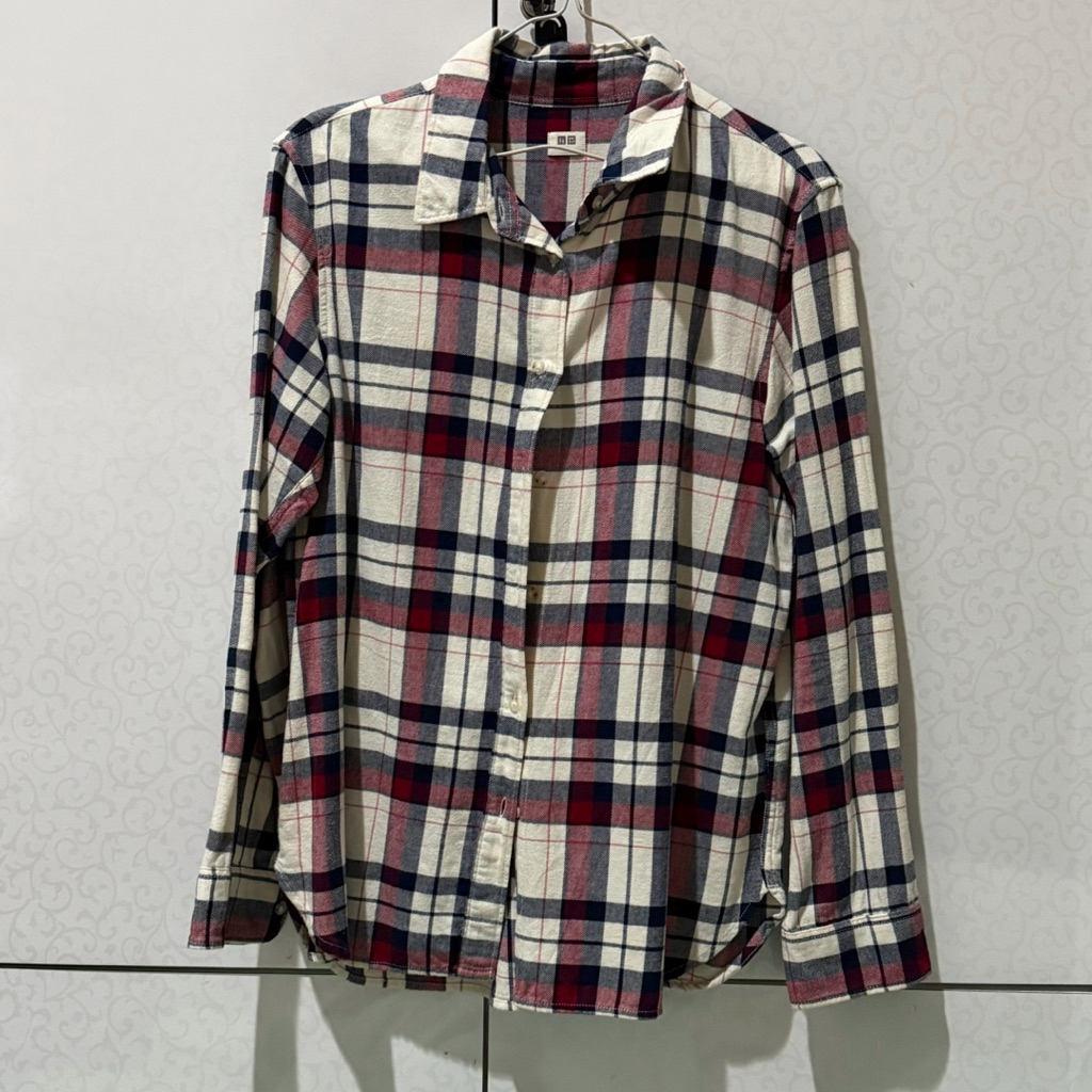 baju kemeja kotak kotak uniqlo