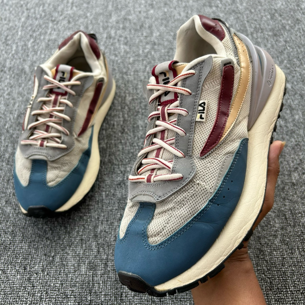 Sepatu FILA Jogger 3 Sneakers Size 43 Panjang Insole 27 cm
